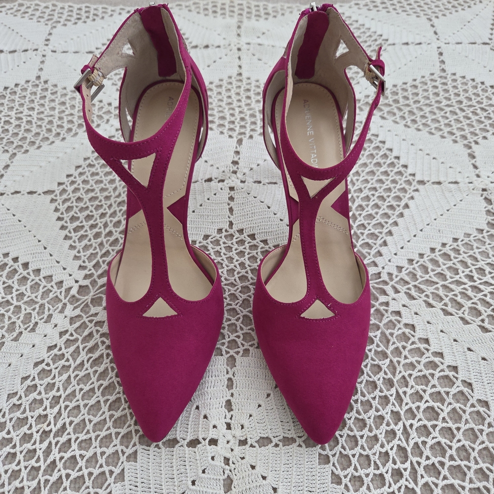 Adrienne Vittadini Futchsia Suede T Strap Heels Size 10